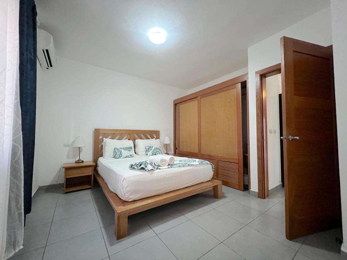 Sol Caribe Suites - Playa Los Corales - Beach Club, Wifi, Swimming Pool Punta Cana Room photo
