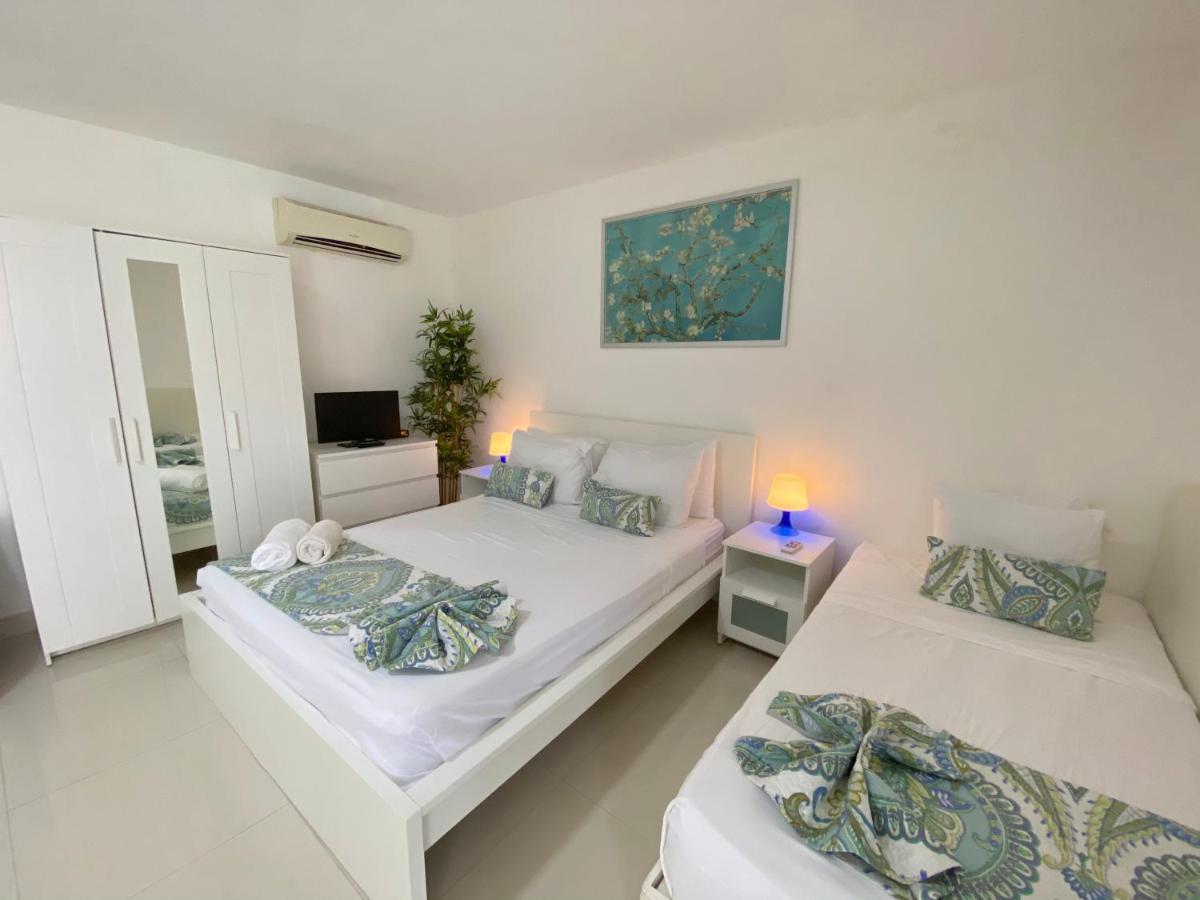 Sol Caribe Suites - Playa Los Corales - Beach Club, Wifi, Swimming Pool Punta Cana Room photo